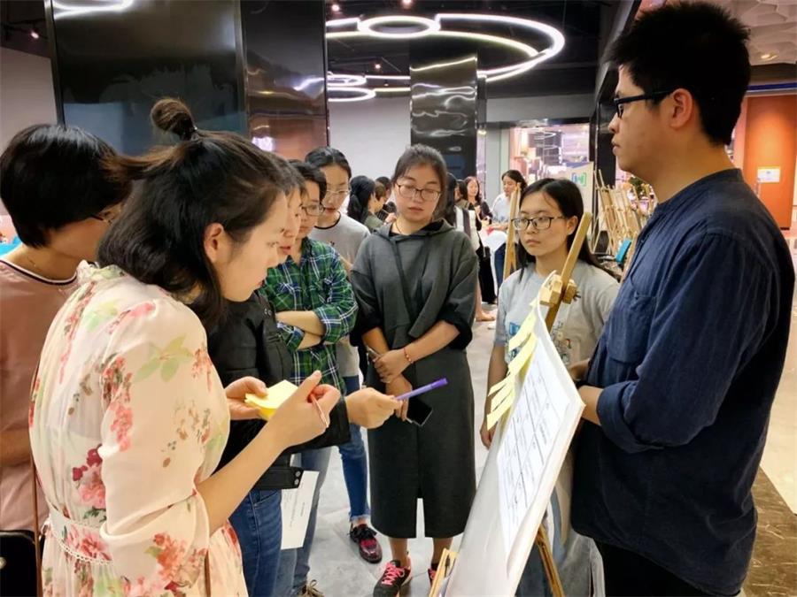 如何准备一场大规模、低风险的设计冲刺工作坊？