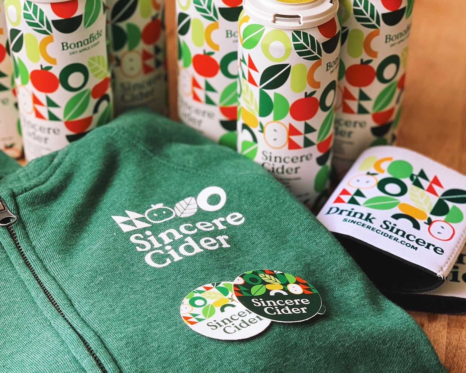 多彩清新的图案！Sincere Cider苹果酒包装设计
